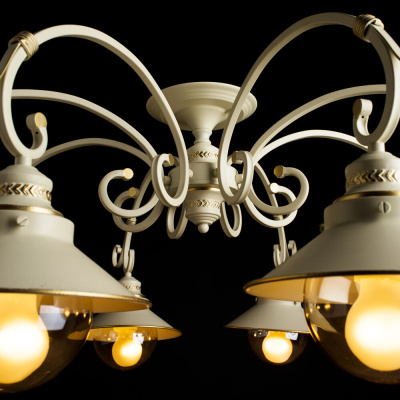 Потолочная люстра Arte Lamp GRAZIOSO