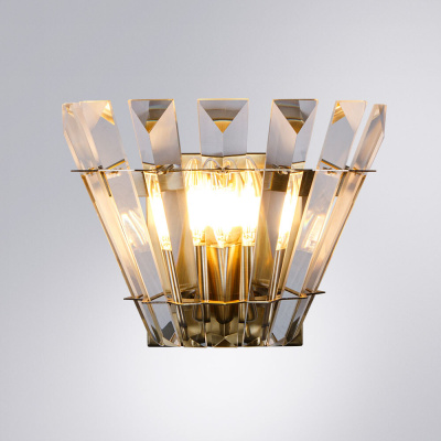 Настенный светильник Arte Lamp FLORIZEL
