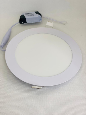 102R-12W-6000K-Wh Cветильник светодиодный встраиваемый