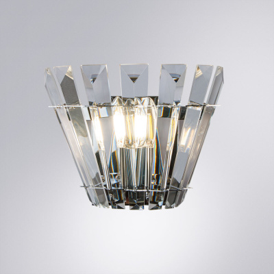 Настенный светильник Arte Lamp FLORIZEL